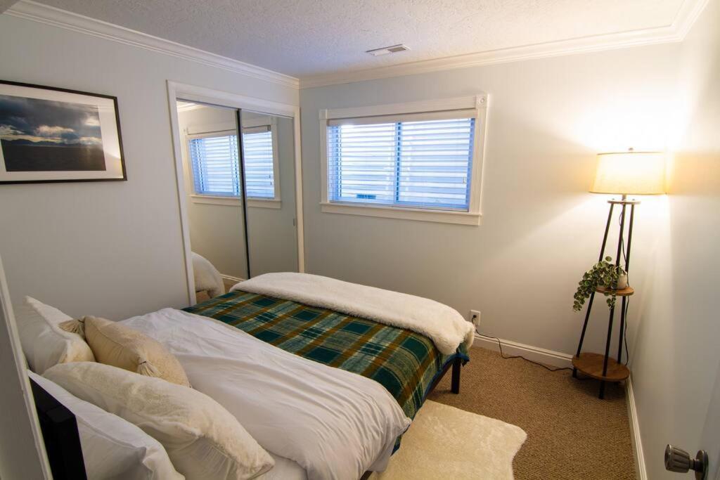 Cottonwood Heights - Lower Level Of Mountain Home! Εξωτερικό φωτογραφία