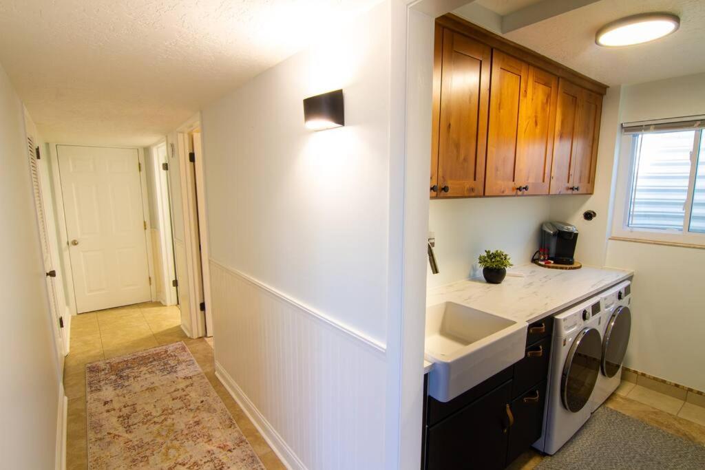 Cottonwood Heights - Lower Level Of Mountain Home! Εξωτερικό φωτογραφία